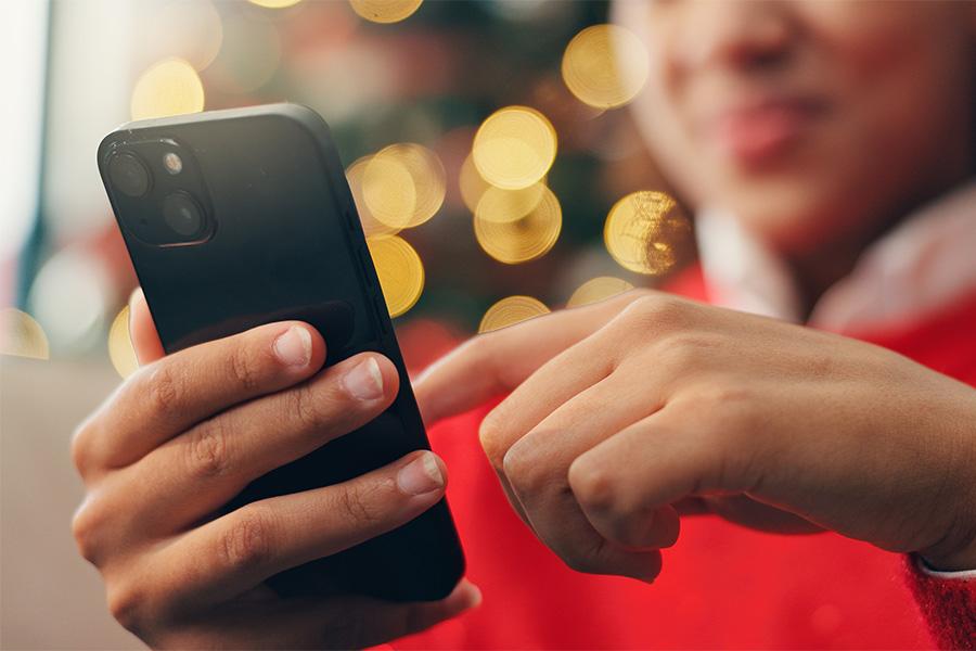 Make Loan Payments Easily This Holiday Season